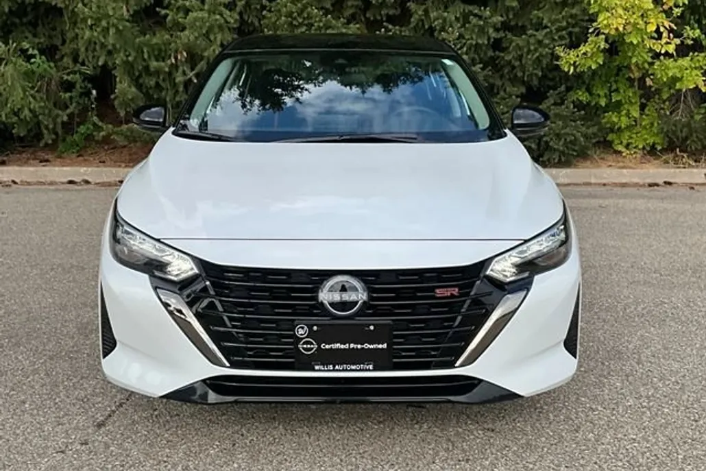 2025 Nissan Sentra SR photo 1