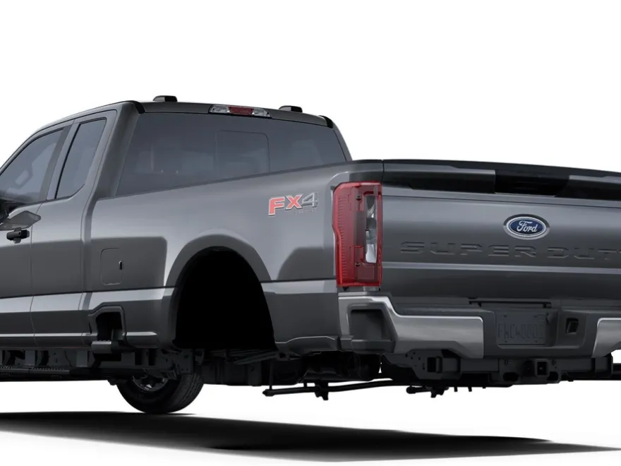 2025 Ford F-350 XLT photo 2