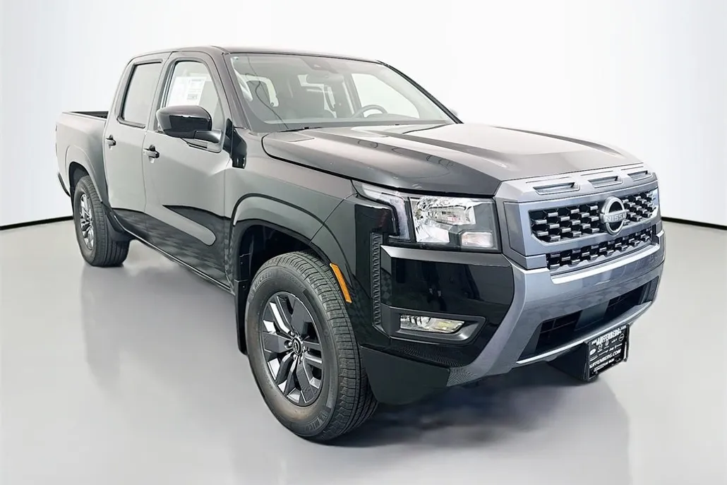 2025 Nissan Frontier SV photo 1