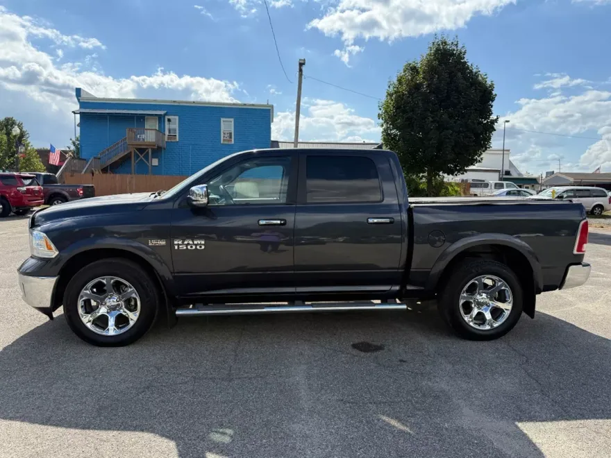 2015 Ram 1500 Laramie photo 1