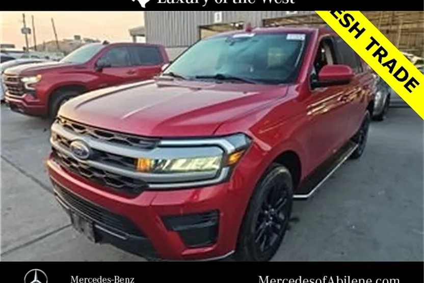 2022 Ford Expedition XLT photo 1