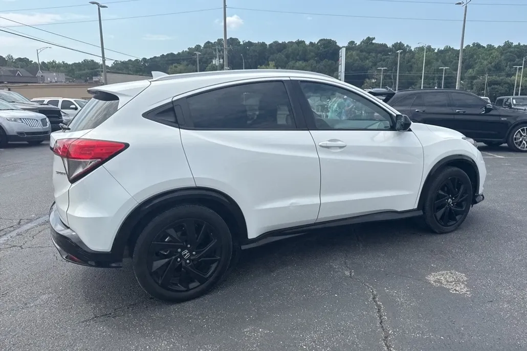2022 Honda HR-V Sport photo 1