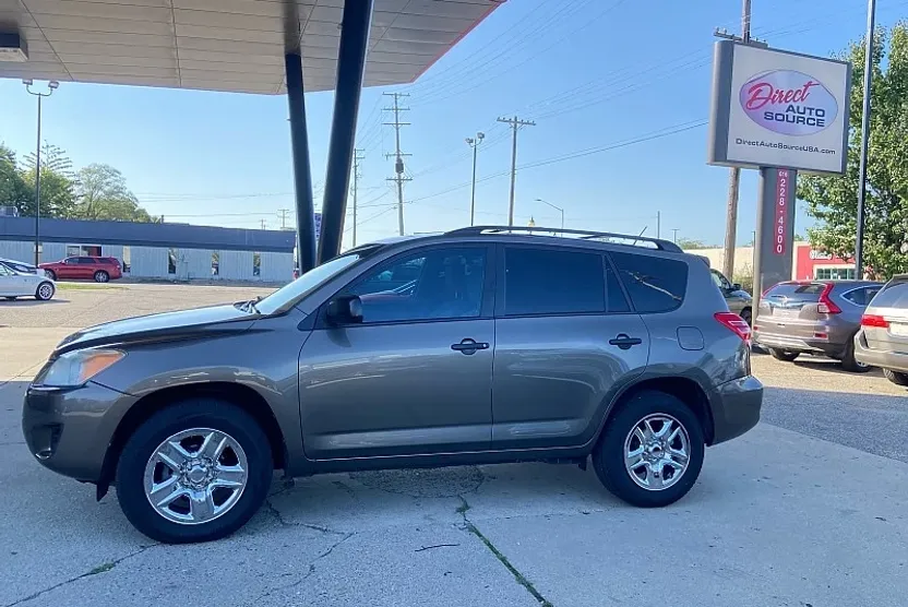 2012 Toyota RAV4 Base photo 1