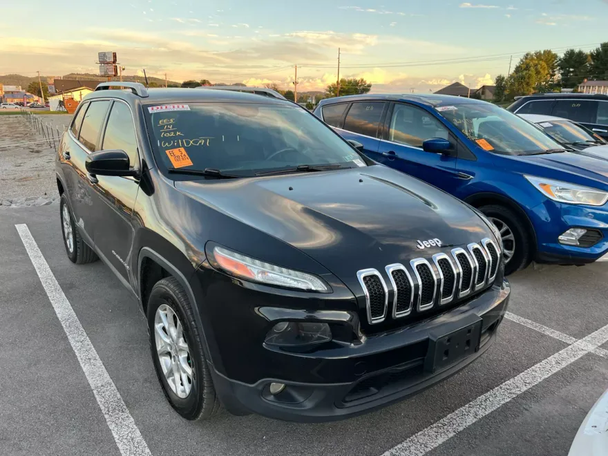 2014 Jeep Cherokee Latitude photo 1