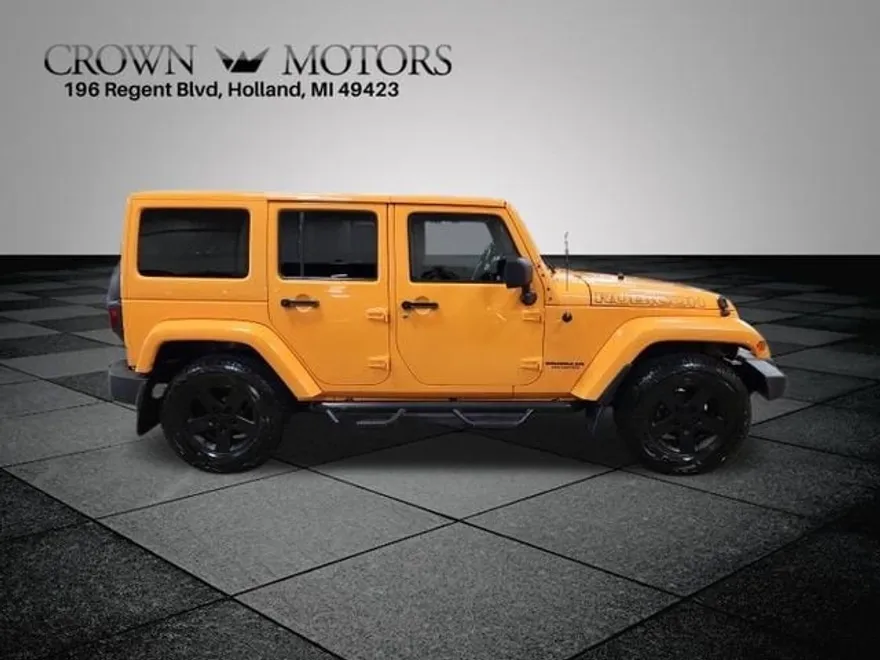 2012 Jeep Wrangler Unlimited Rubicon photo 1