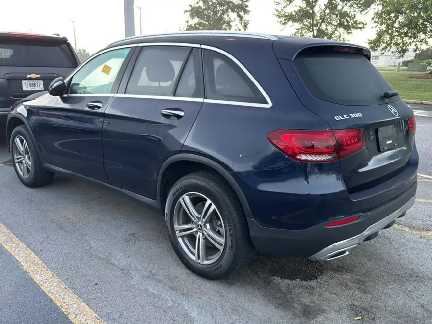 2021 Mercedes Benz GLC 300 photo 1
