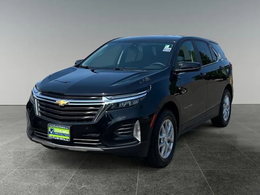 2023 Chevrolet Equinox LT photo 1
