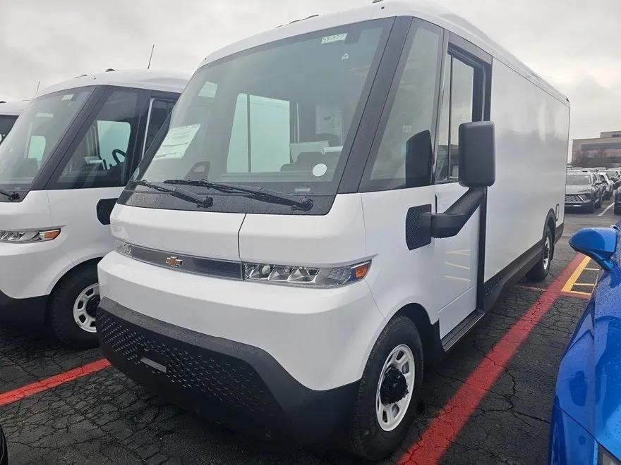 2025 Chevrolet BrightDrop 600 photo 1