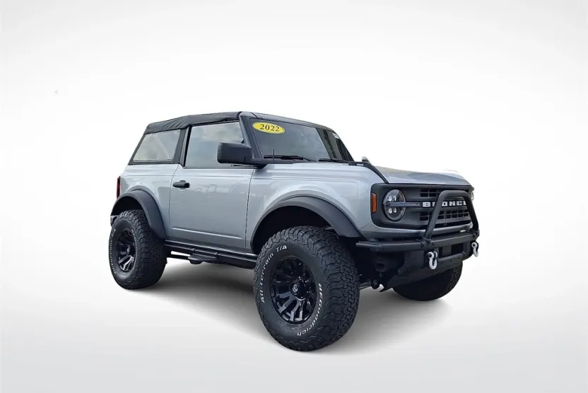 2022 Ford Bronco Black Diamond photo 1