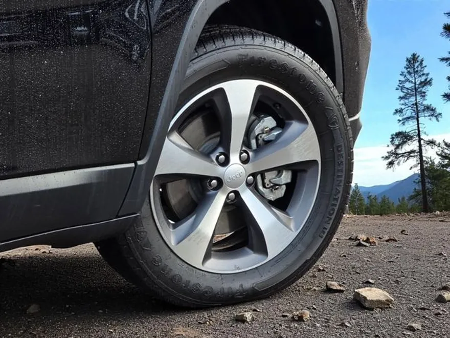 2020 Jeep Cherokee Limited photo 1