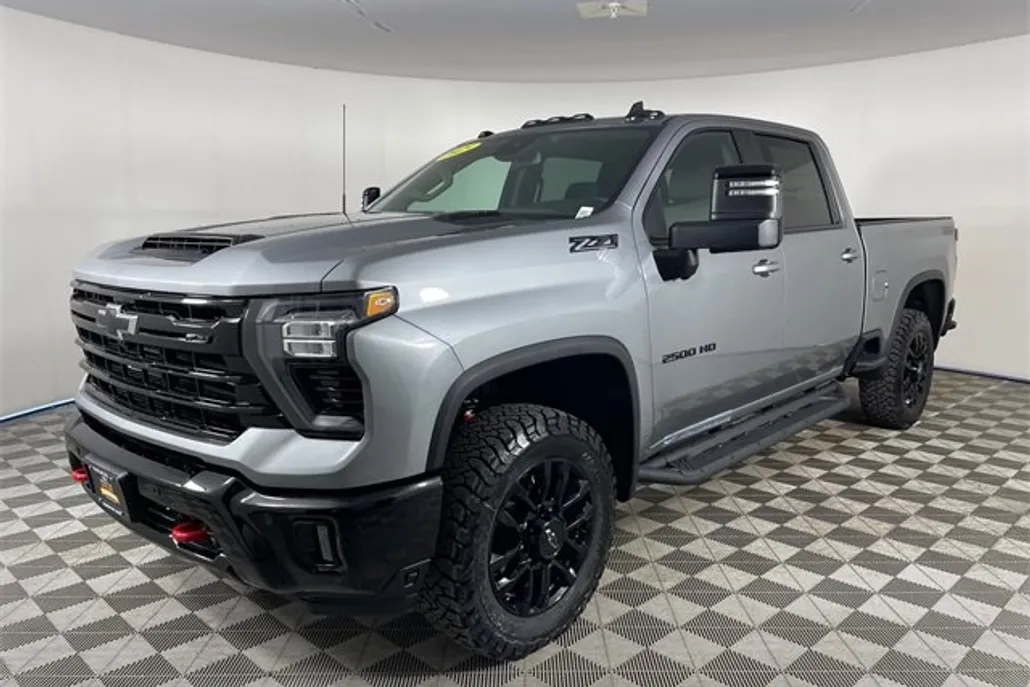 2025 Chevrolet Silverado 2500HD LT photo 1