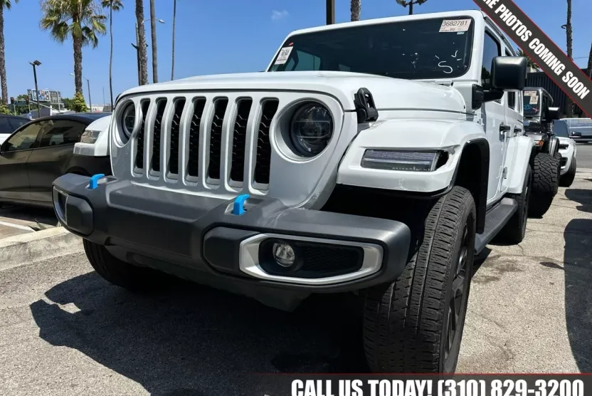 2022 Jeep Wrangler Unlimited Sahara 4xe photo 1