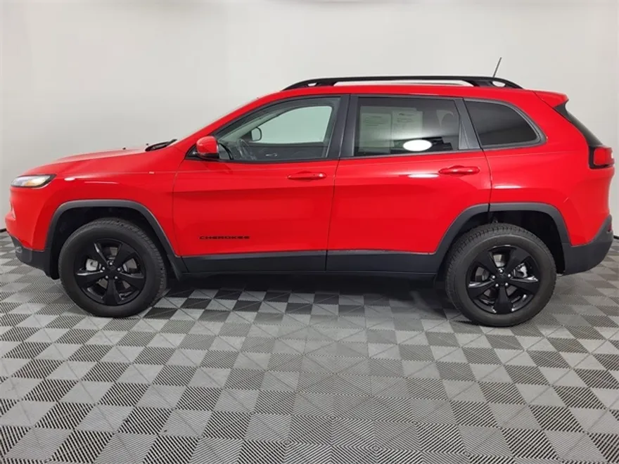 2017 Jeep Cherokee Limited photo 1