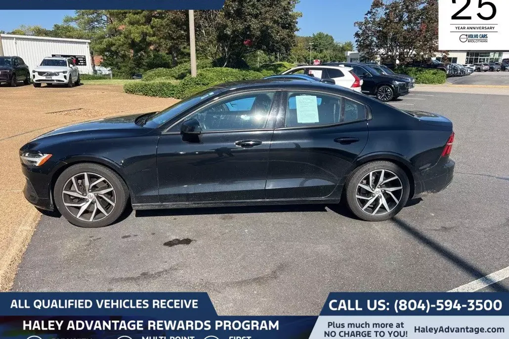 2020 Volvo S60 T6 Momentum photo 1