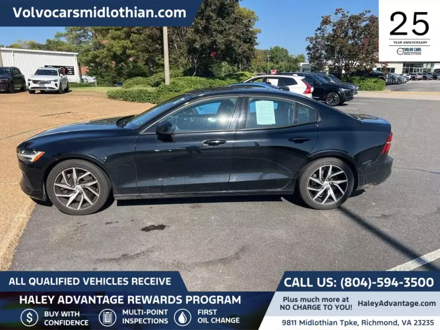 2020 Volvo S60 T6 Momentum photo 1