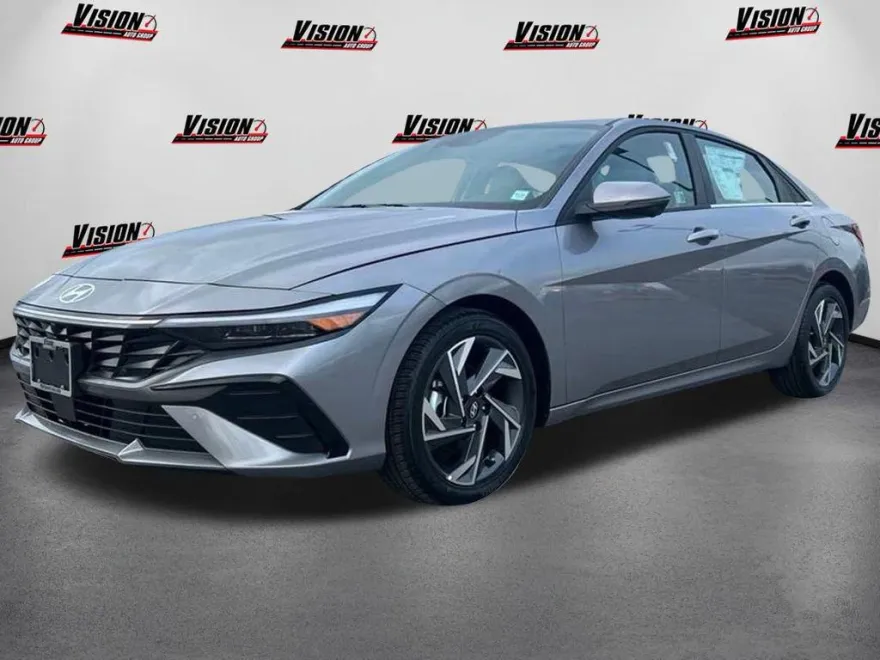 2024 Hyundai Elantra Limited photo 1