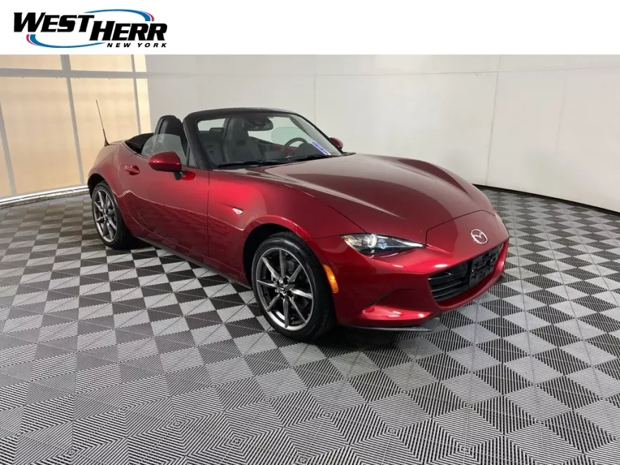 2022 Mazda MX-5 Miata Miata Grand Touring photo 1