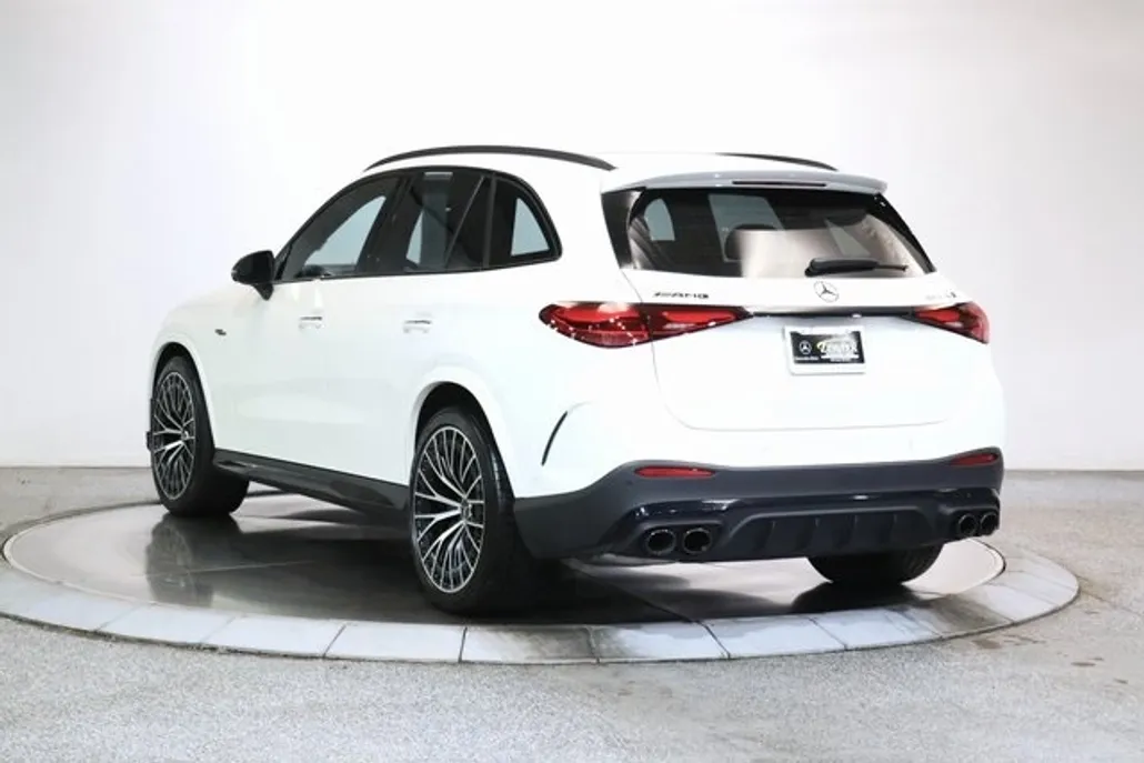 2024 Mercedes Benz GLC 43 AMG 4MATIC photo 1