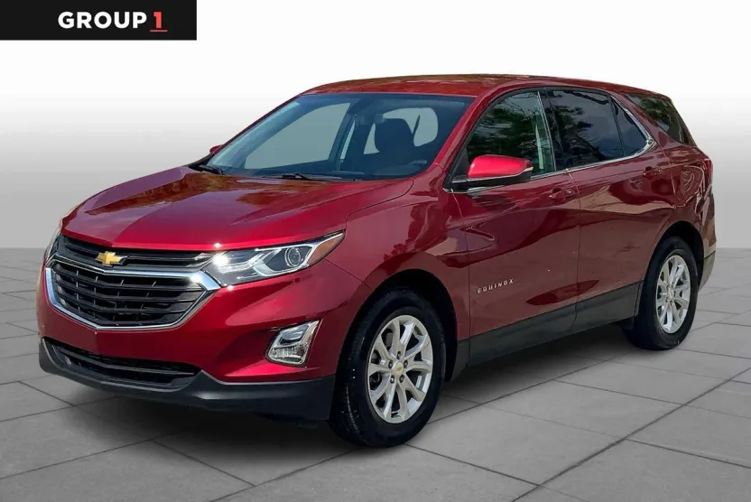 2018 Chevrolet Equinox LT photo 1