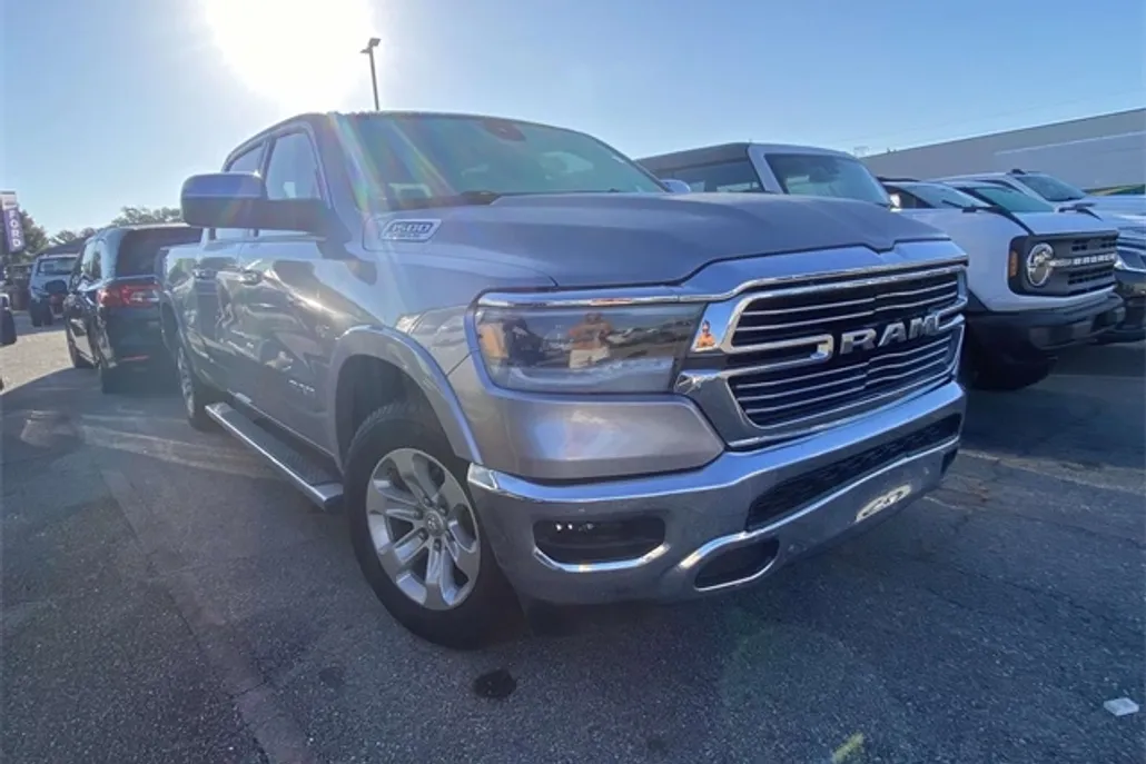 2019 Ram 1500 Laramie photo 1