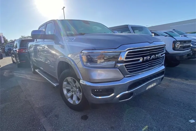 2019 Ram 1500 Laramie photo 1