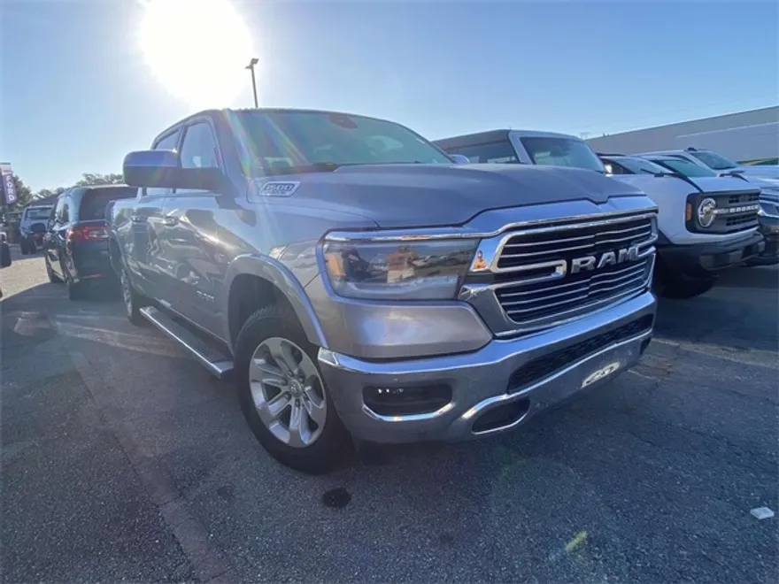 2019 Ram 1500 Laramie photo 1