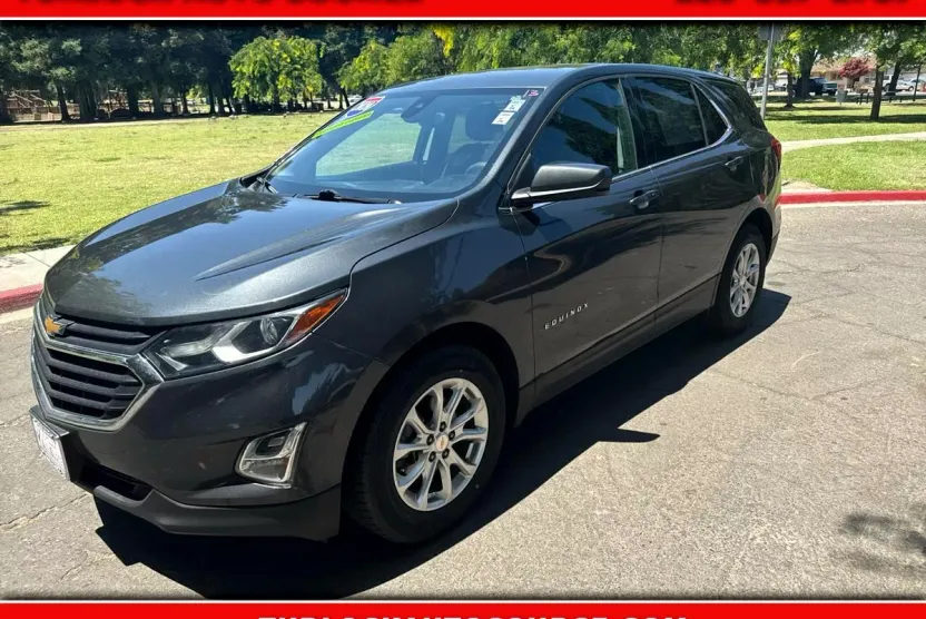2020 Chevrolet Equinox LT photo 1