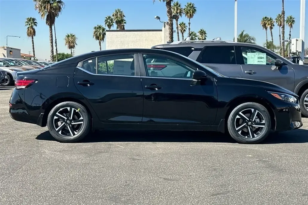 2025 Nissan Sentra SV photo 1
