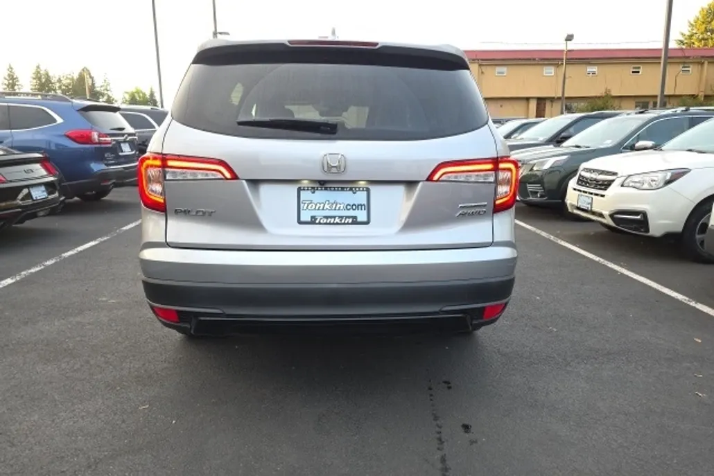 2022 Honda Pilot Special Edition photo 1