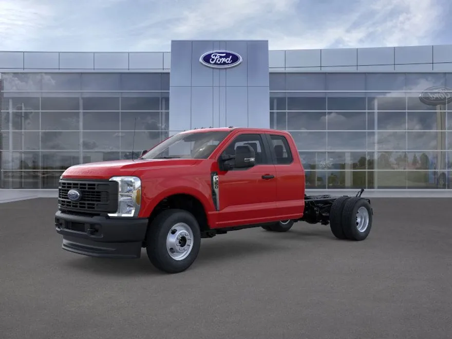 2025 Ford F-350 photo 1