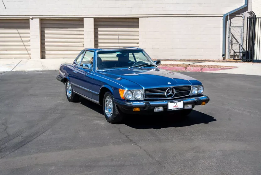 1985 Mercedes Benz SL photo 1