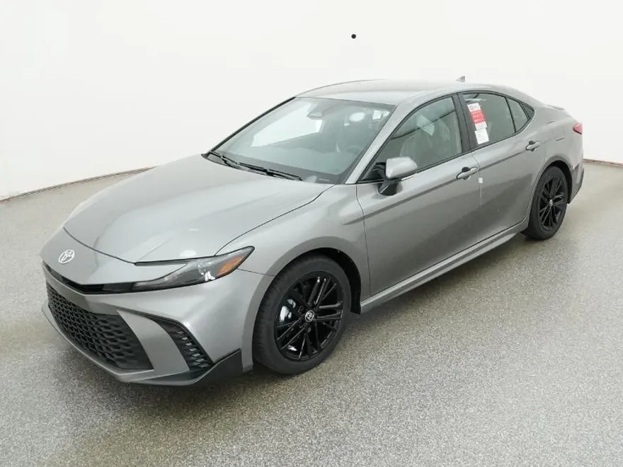 2026 Toyota Camry SE photo 1