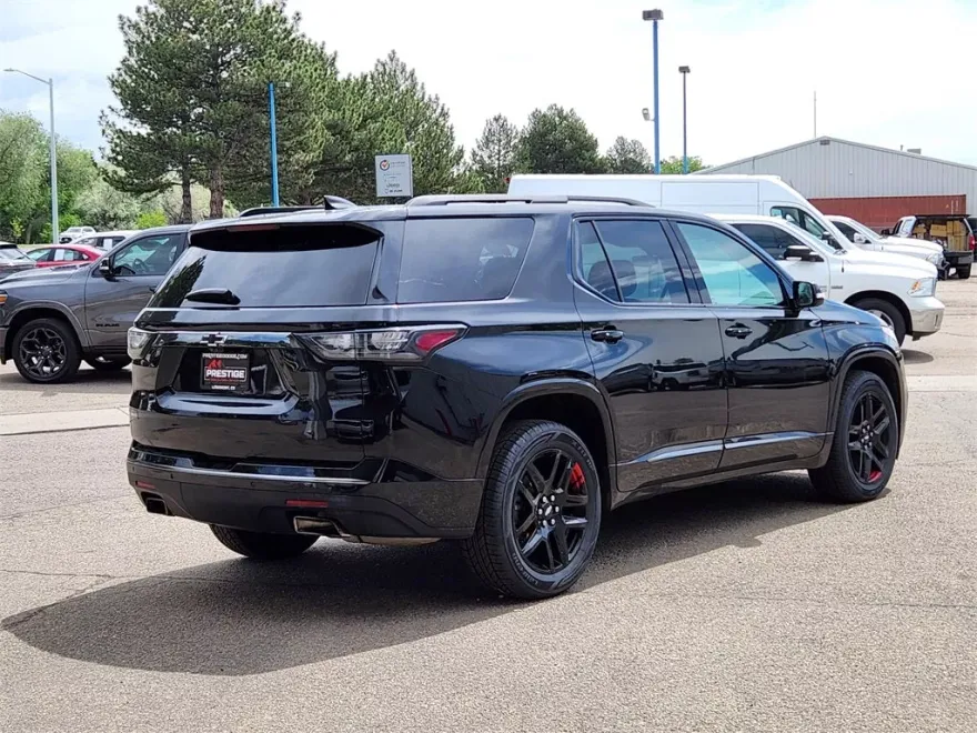 2020 Chevrolet Traverse Premier photo 1