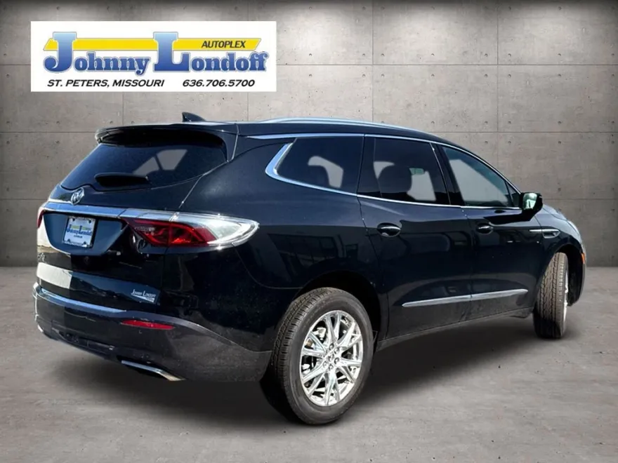 2023 Buick Enclave Essence photo 1