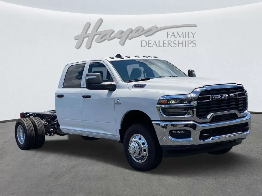 2025 Ram 3500 Tradesman photo 1