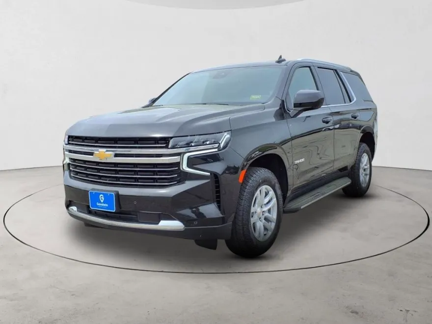 2023 Chevrolet Tahoe LT photo 1