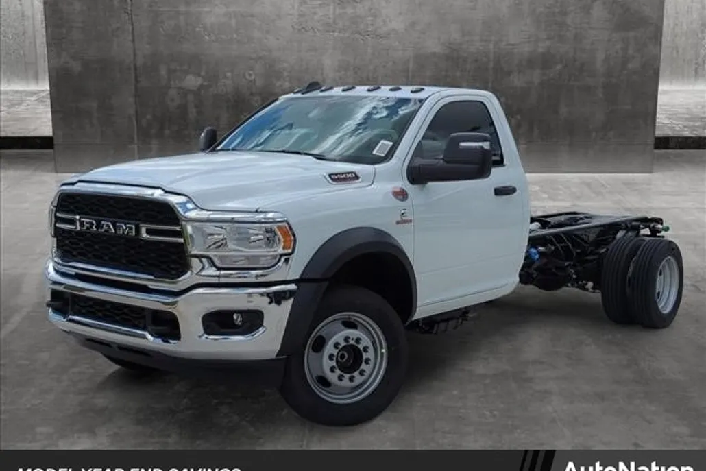 2024 Ram 5500 Tradesman photo 1