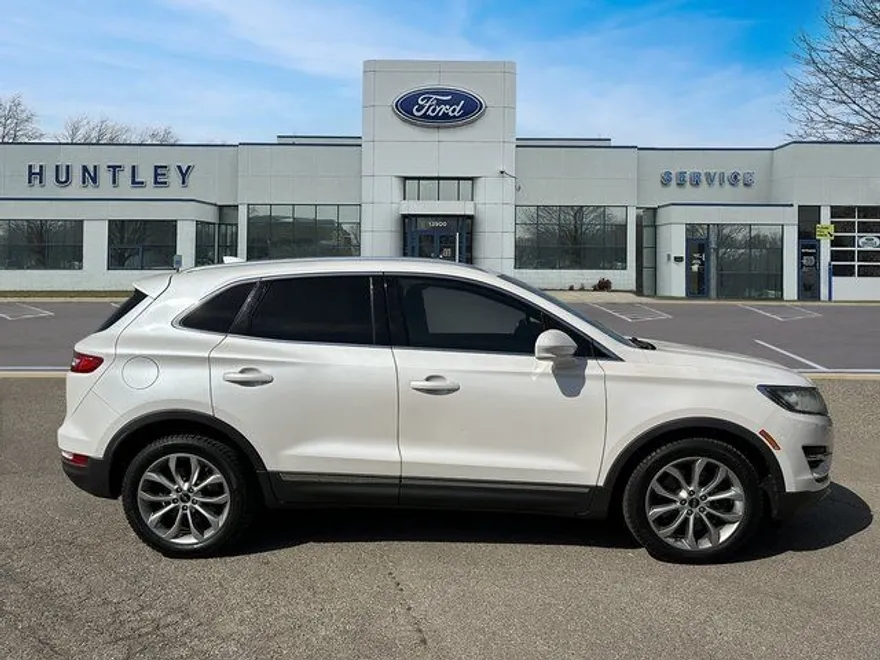 2015 Lincoln MKC Base photo 1