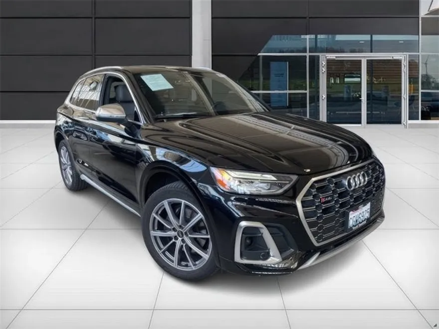 2023 Audi SQ5 Premium Plus photo 1
