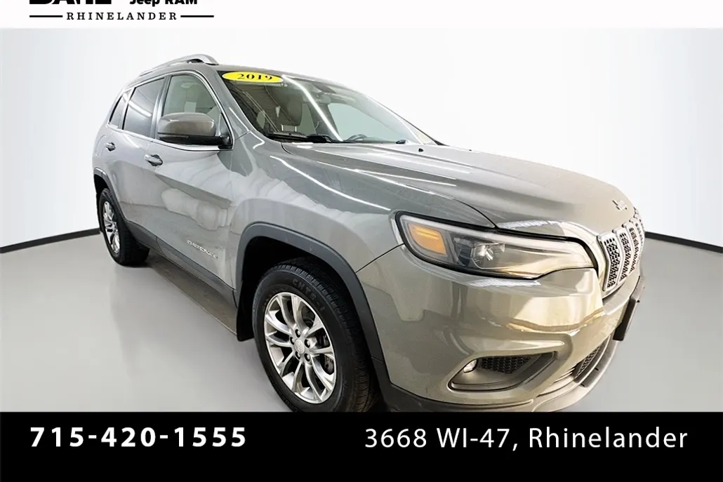 2019 Jeep Cherokee Latitude photo 1