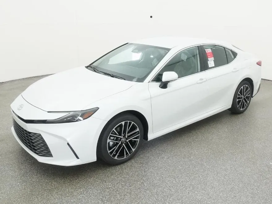 2026 Toyota Camry XLE photo 1