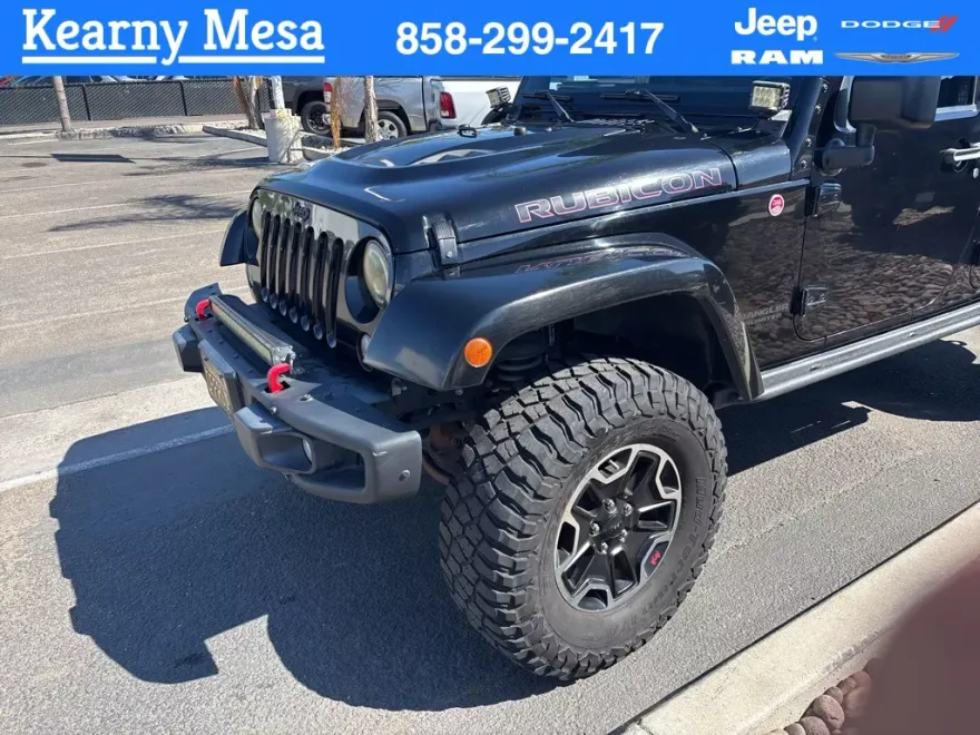 2015 Jeep Wrangler Unlimited Rubicon photo 1