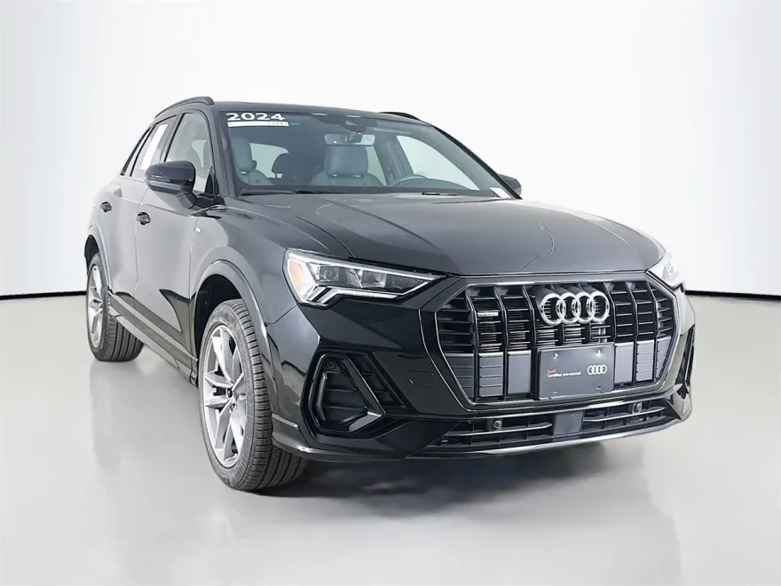 2024 Audi Q3 S line Premium photo 1