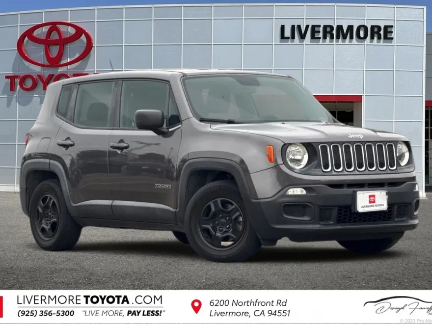 2016 Jeep Renegade Sport photo 1