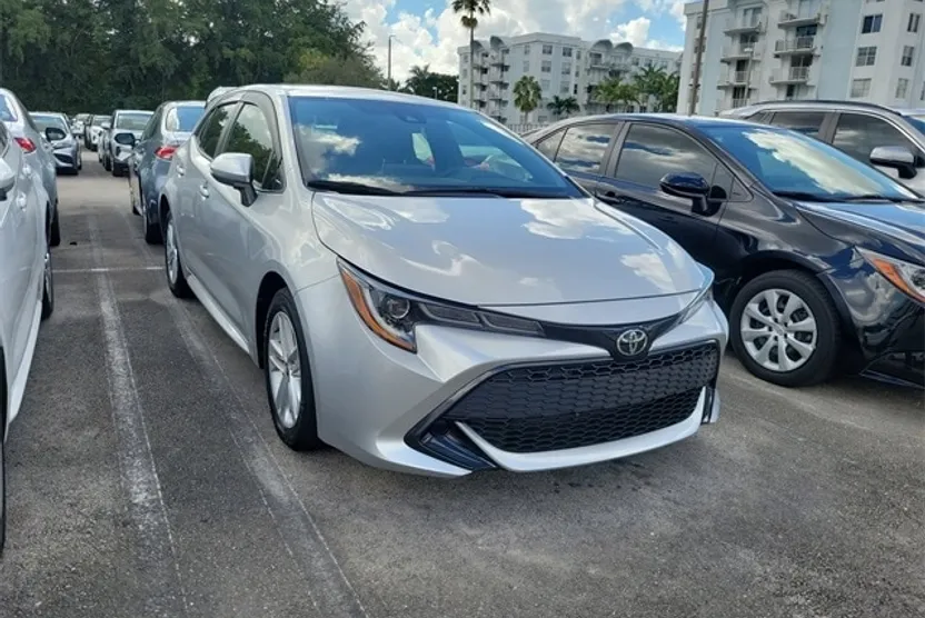 2022 Toyota Corolla SE photo 1
