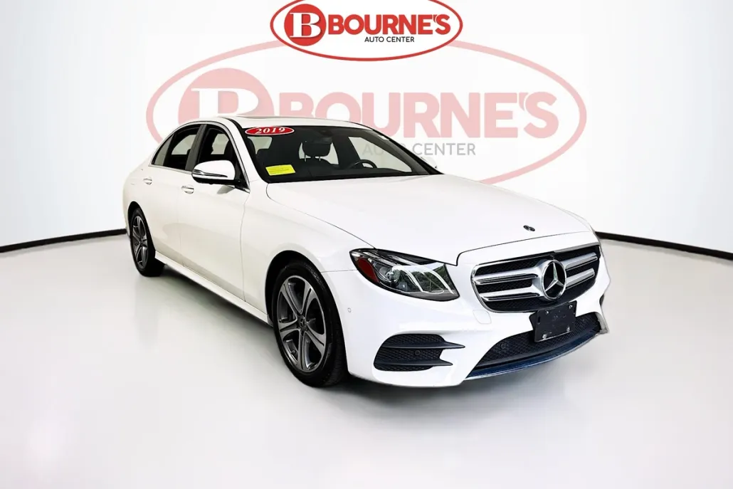 2019 Mercedes Benz E 300 4MATIC photo 1