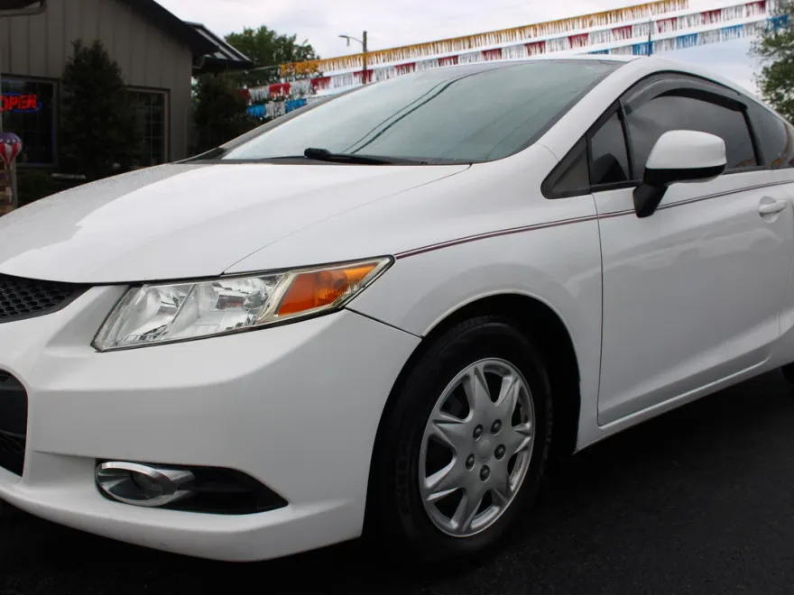 2012 Honda Civic LX photo 1