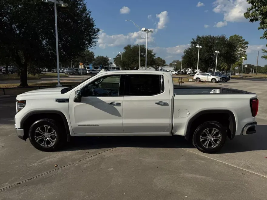 2025 Gmc Sierra 1500 SLT photo 1