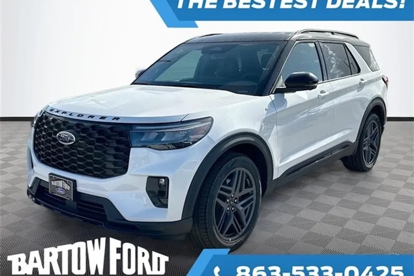 2025 Ford Explorer ST-Line photo 1
