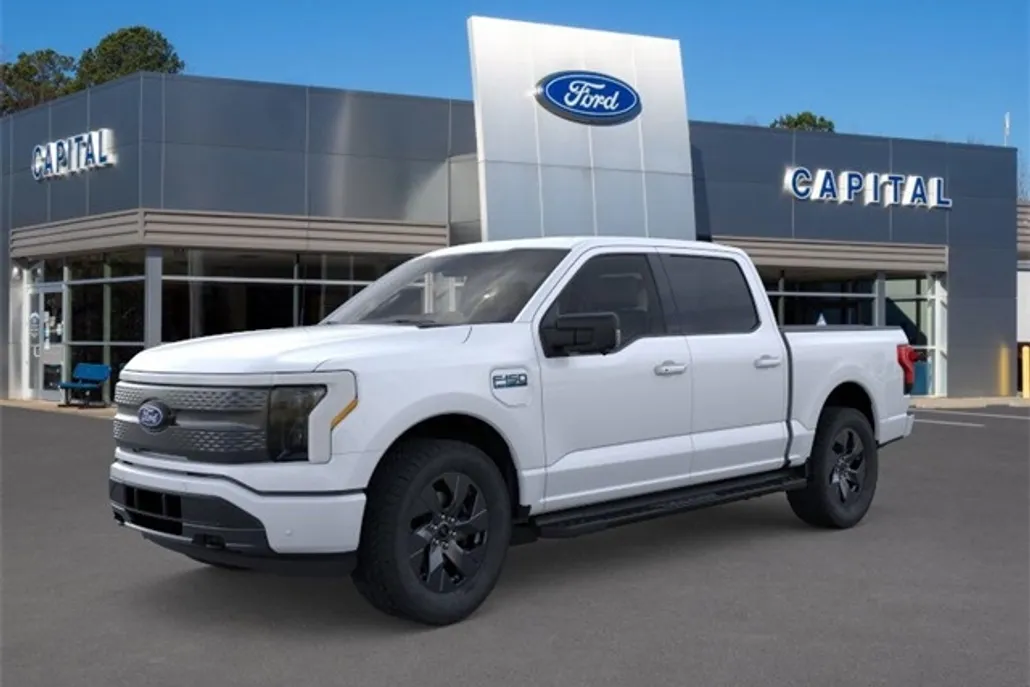 2025 Ford F-150 Lightning photo 1